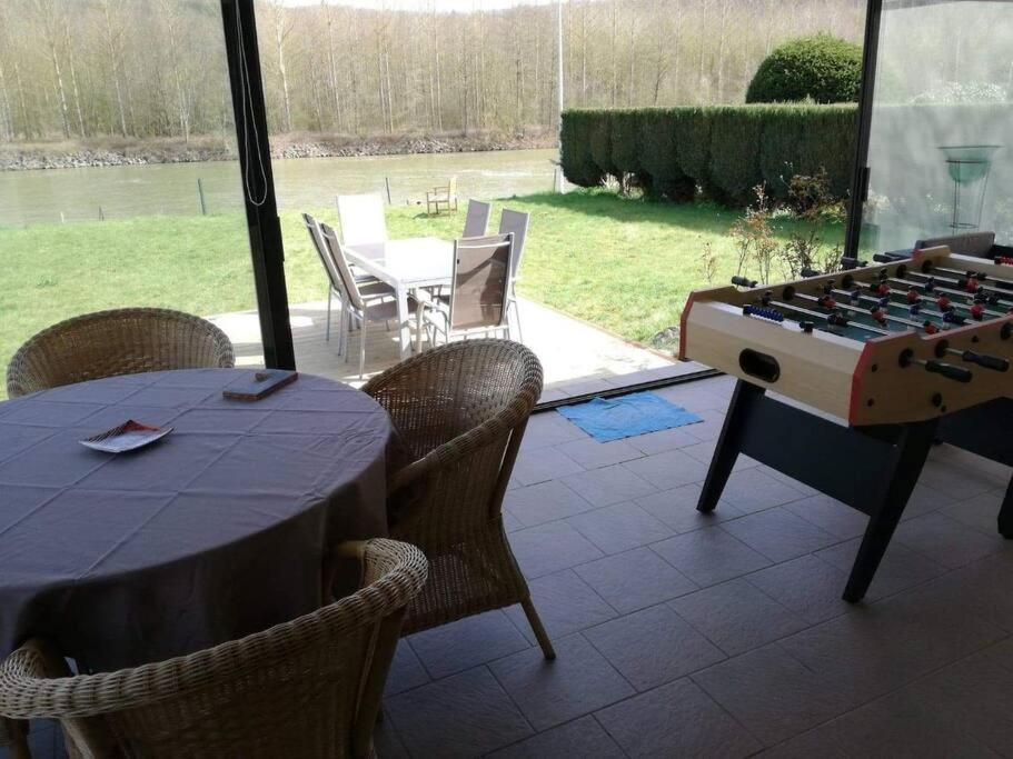 Vila Maison Bucolique A Anhee, Vue Meuse Et Falaises Exteriér fotografie
